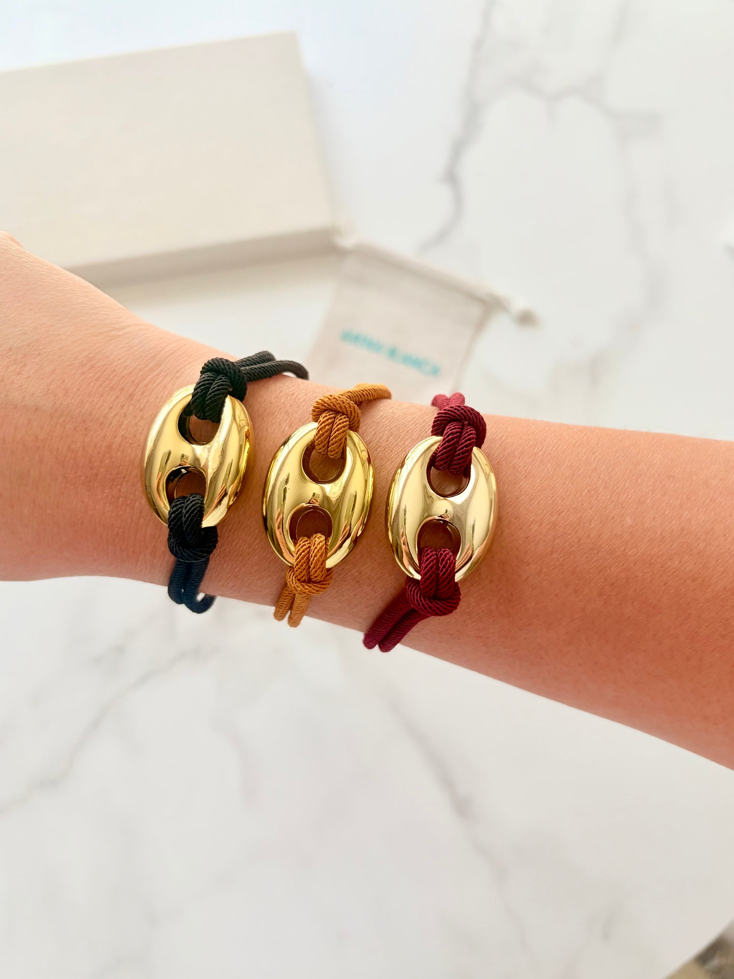 SUMMER VIBE ADJUSTABLE BRACELET